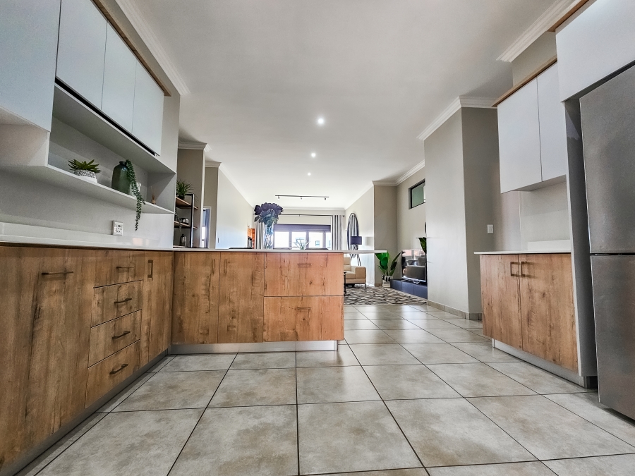 3 Bedroom Property for Sale in Six Fountains Residential Estate Gauteng