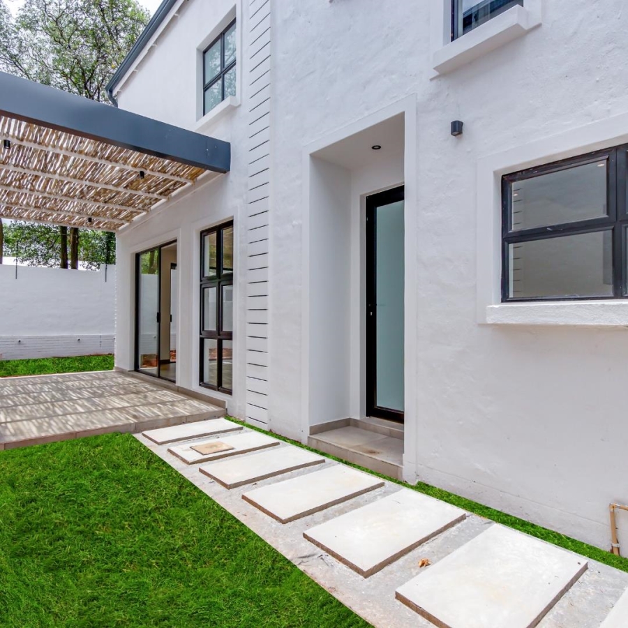 3 Bedroom Property for Sale in Dunkeld Gauteng