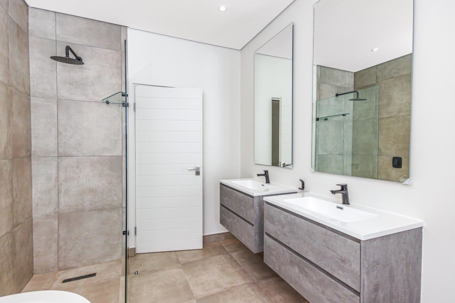 3 Bedroom Property for Sale in Dunkeld Gauteng