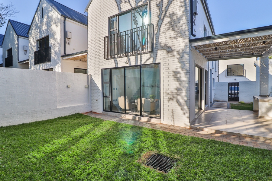 3 Bedroom Property for Sale in Dunkeld Gauteng