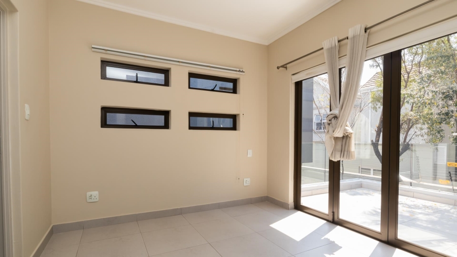 3 Bedroom Property for Sale in Bryanston Gauteng