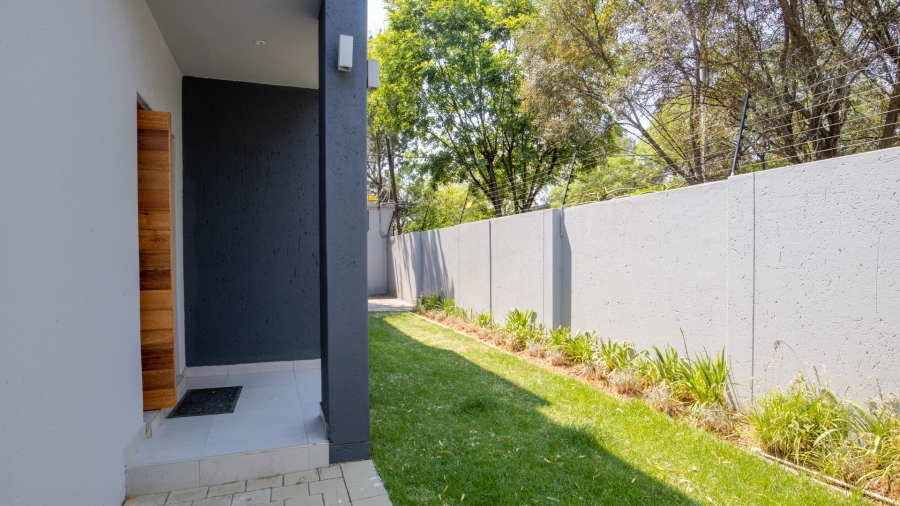 3 Bedroom Property for Sale in Bryanston Gauteng