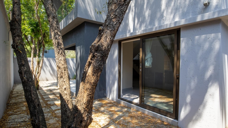 3 Bedroom Property for Sale in Bryanston Gauteng