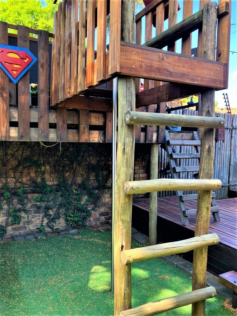 8 Bedroom Property for Sale in Newlands Gauteng