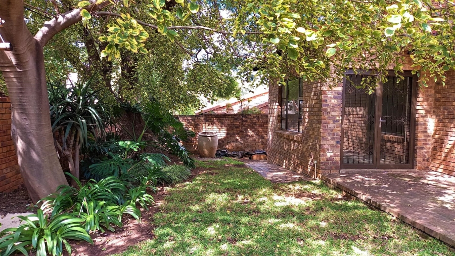8 Bedroom Property for Sale in Newlands Gauteng