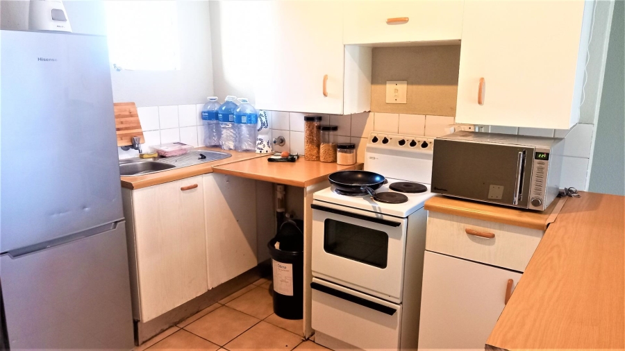 2 Bedroom Property for Sale in Groenkloof Gauteng