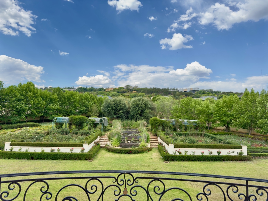 8 Bedroom Property for Sale in Mooikloof Equestrian Estate Gauteng