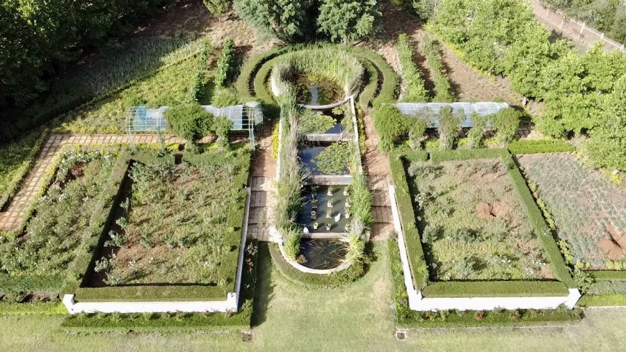 8 Bedroom Property for Sale in Mooikloof Equestrian Estate Gauteng