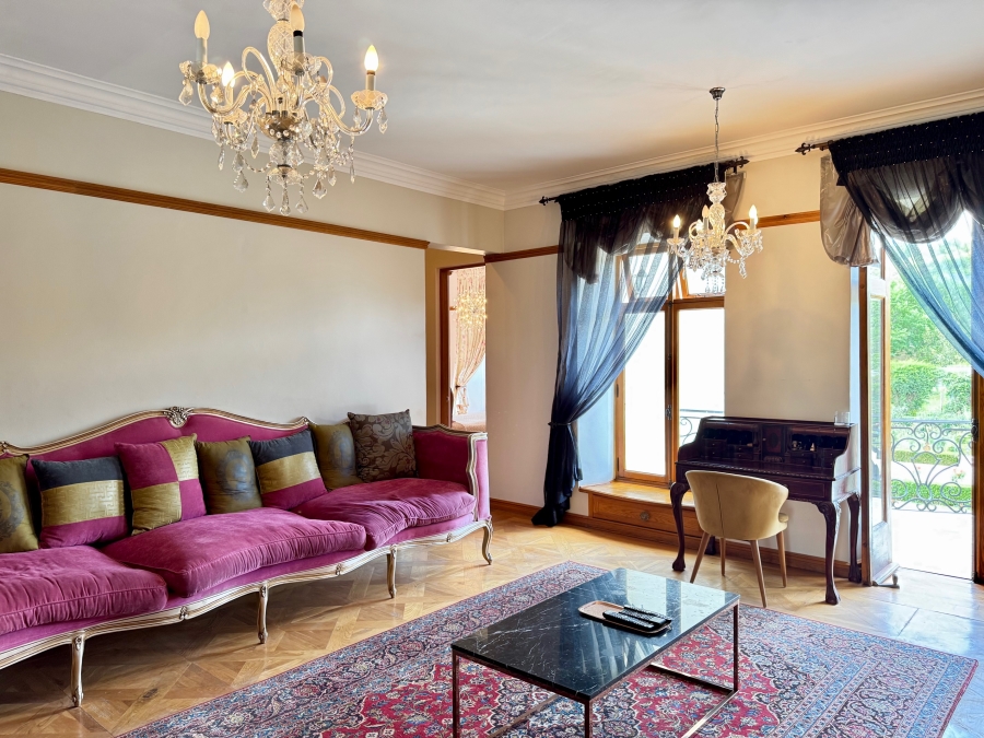 8 Bedroom Property for Sale in Mooikloof Equestrian Estate Gauteng