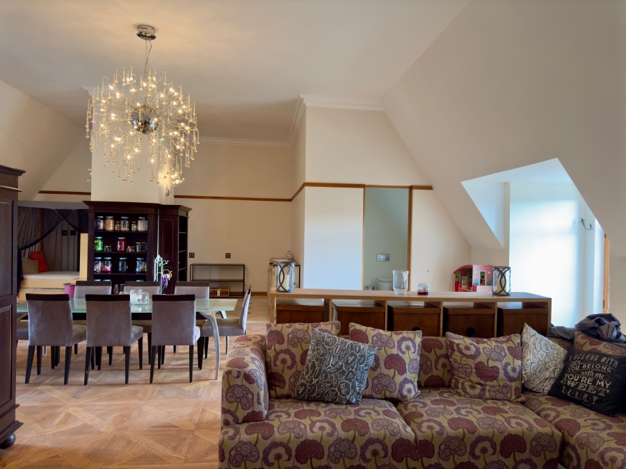 8 Bedroom Property for Sale in Mooikloof Equestrian Estate Gauteng