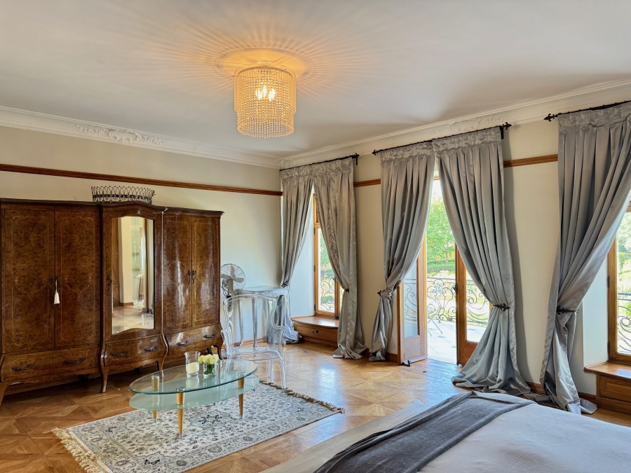 8 Bedroom Property for Sale in Mooikloof Equestrian Estate Gauteng