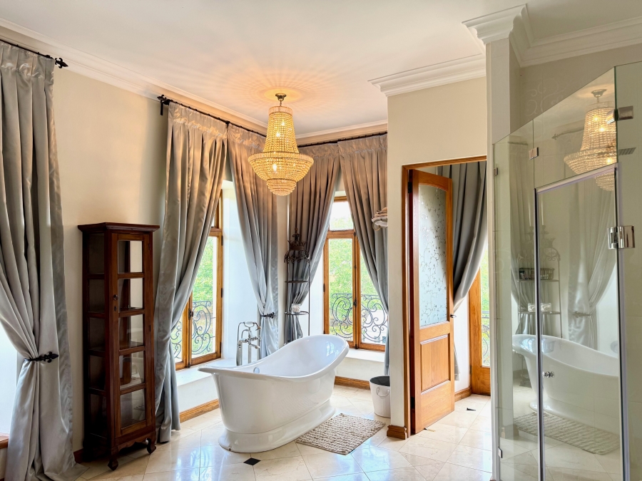 8 Bedroom Property for Sale in Mooikloof Equestrian Estate Gauteng