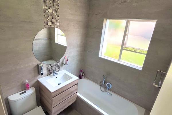 3 Bedroom Property for Sale in Northcliff Gauteng