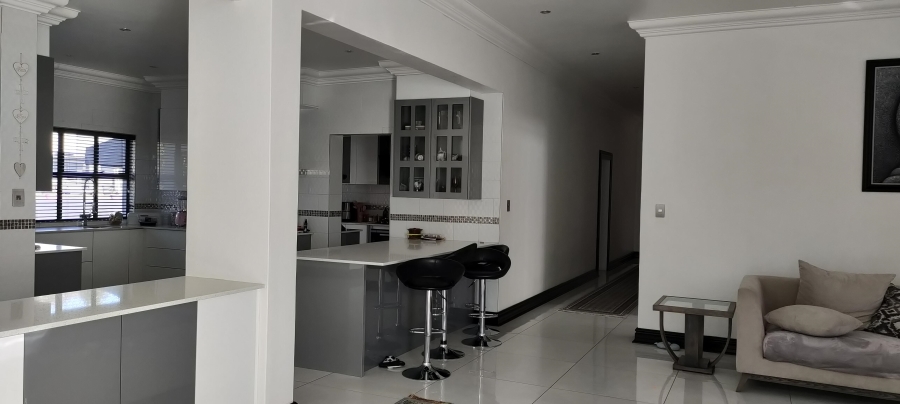 4 Bedroom Property for Sale in Eldo Village Estate Gauteng