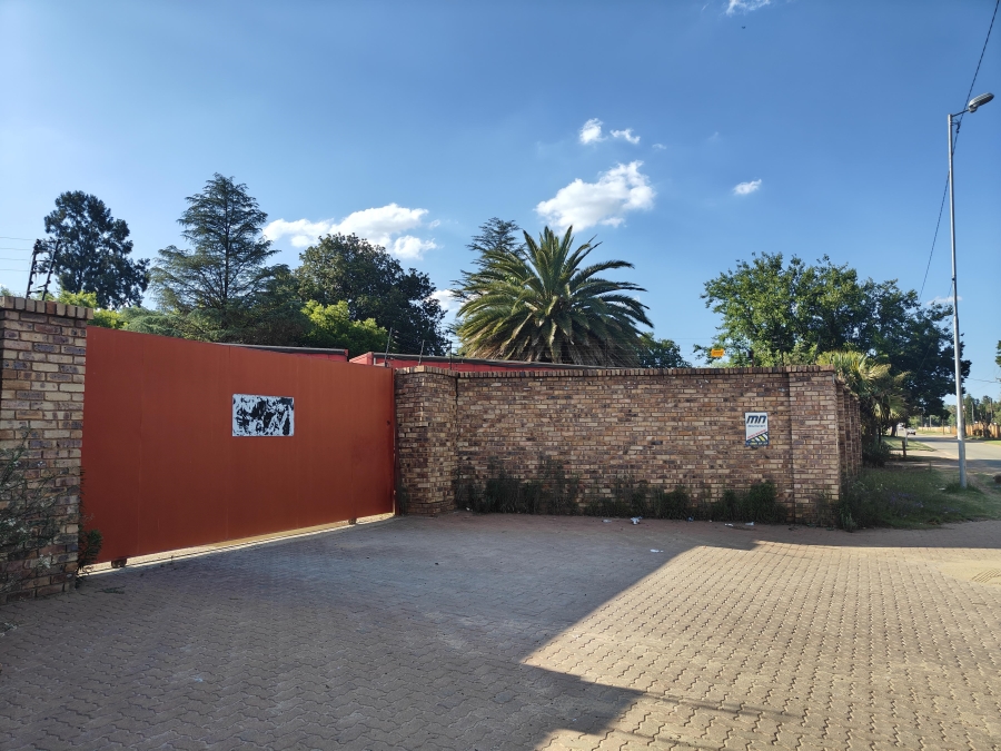 To Let 3 Bedroom Property for Rent in Raslouw Gauteng