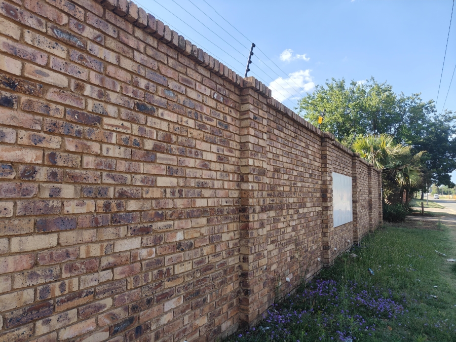 To Let 3 Bedroom Property for Rent in Raslouw Gauteng