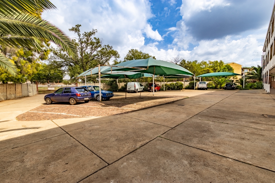 33 Bedroom Property for Sale in Vanderbijlpark CE 2 Gauteng