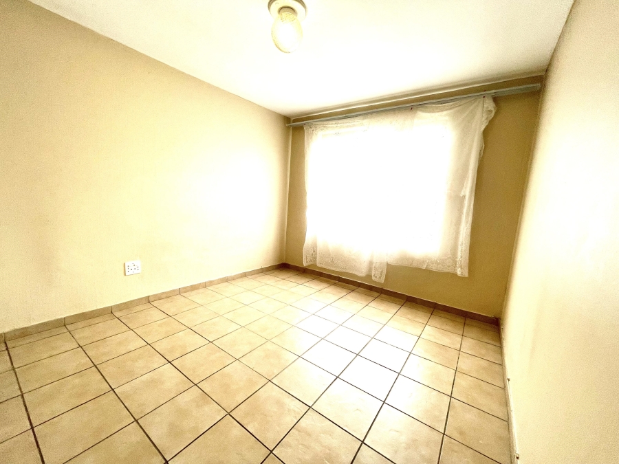 2 Bedroom Property for Sale in Sunninghill Gauteng