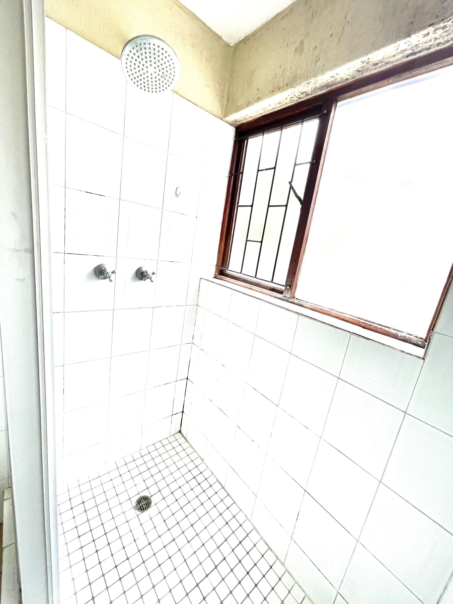 2 Bedroom Property for Sale in Sunninghill Gauteng