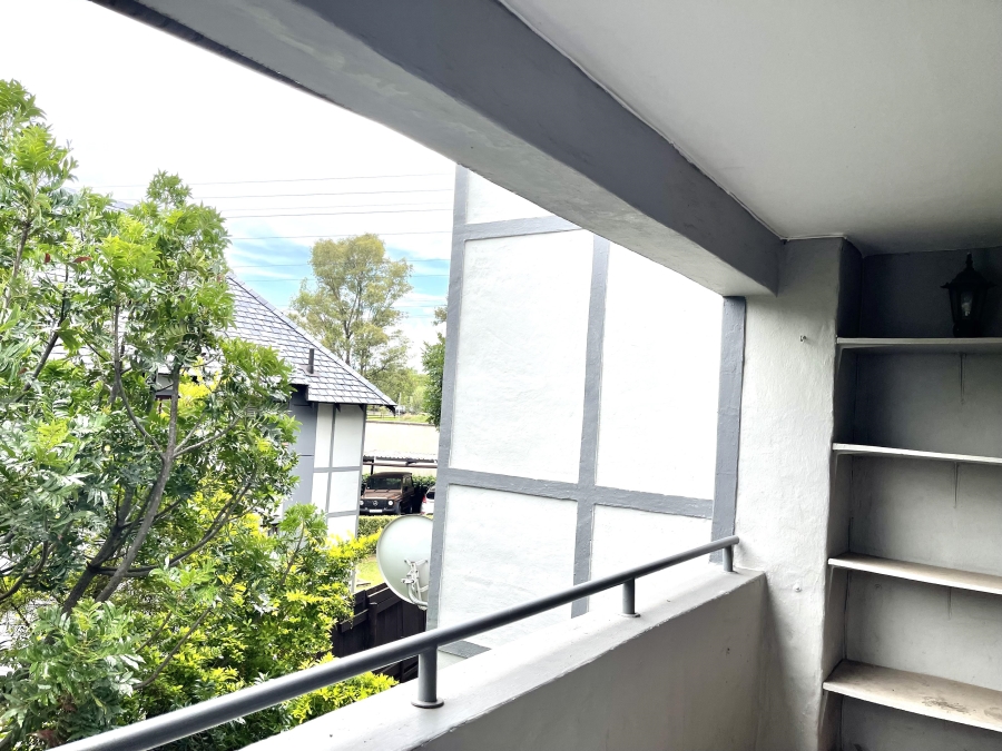 2 Bedroom Property for Sale in Sunninghill Gauteng