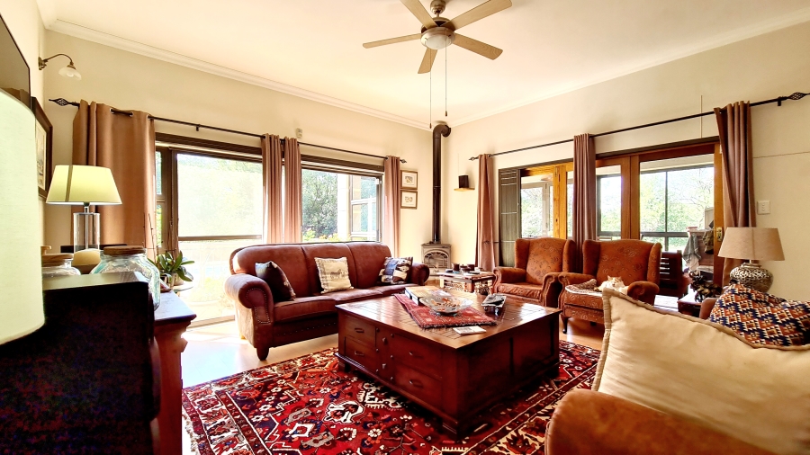 4 Bedroom Property for Sale in Leeuwfontein Gauteng