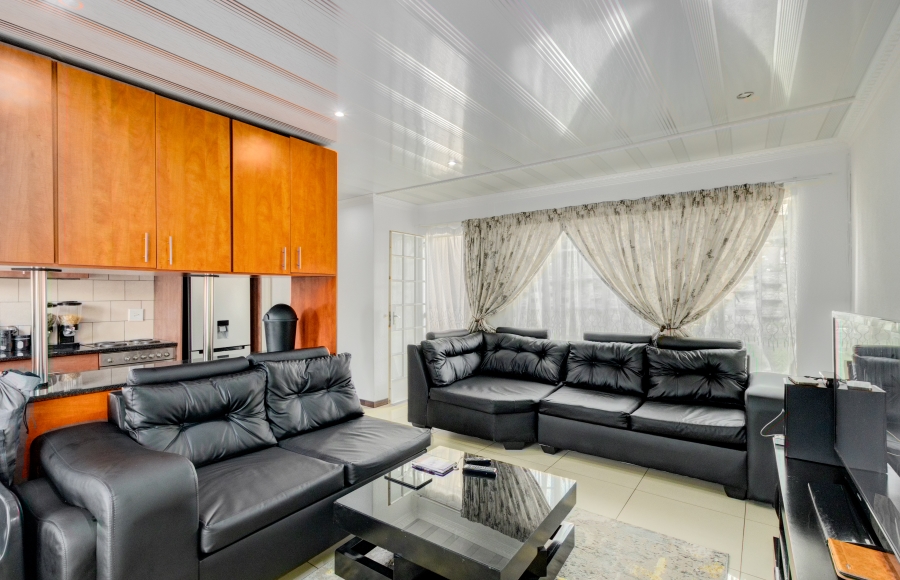 3 Bedroom Property for Sale in Country View Gauteng