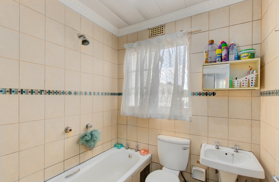 3 Bedroom Property for Sale in Country View Gauteng