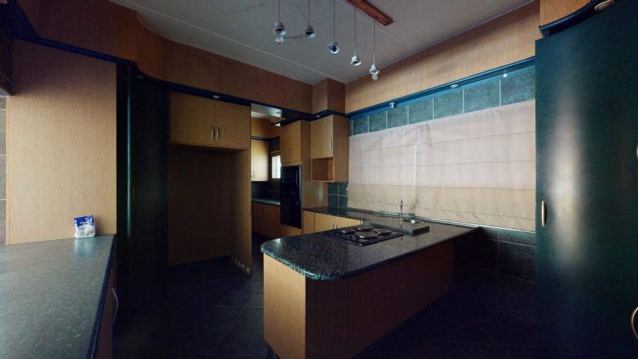 6 Bedroom Property for Sale in Amandasig Gauteng