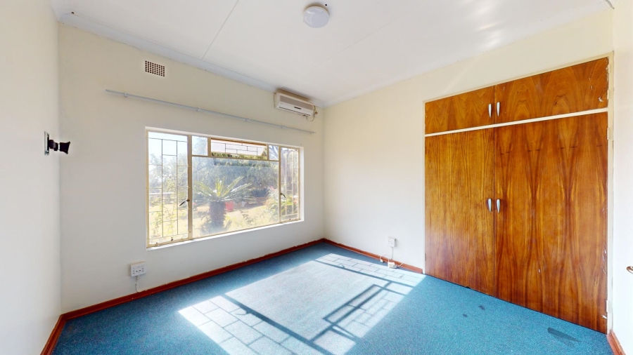 6 Bedroom Property for Sale in Amandasig Gauteng