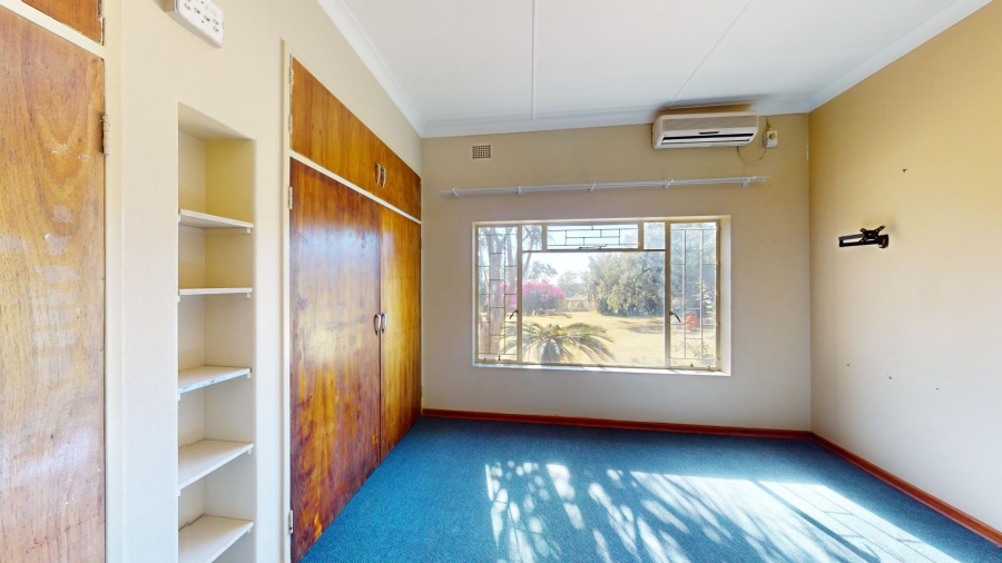 6 Bedroom Property for Sale in Amandasig Gauteng