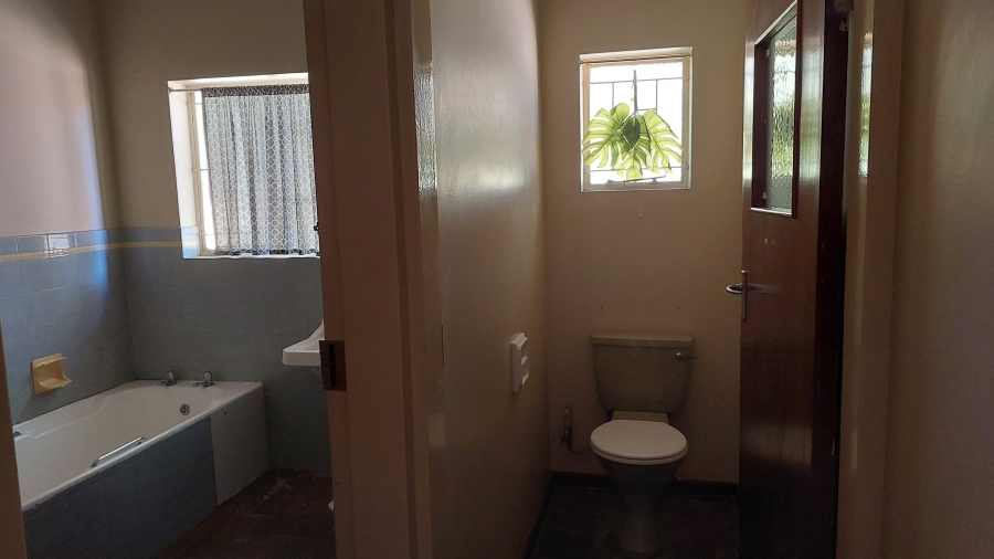 6 Bedroom Property for Sale in Amandasig Gauteng