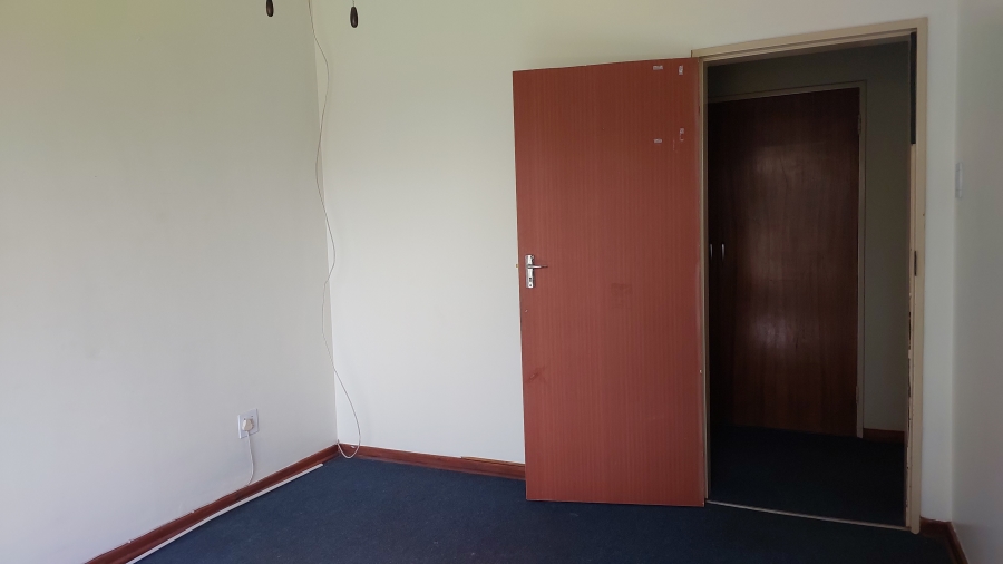 6 Bedroom Property for Sale in Amandasig Gauteng