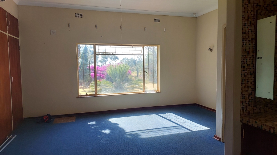 6 Bedroom Property for Sale in Amandasig Gauteng