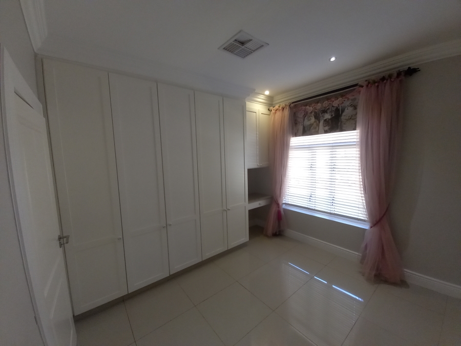 6 Bedroom Property for Sale in Pretoria North Gauteng