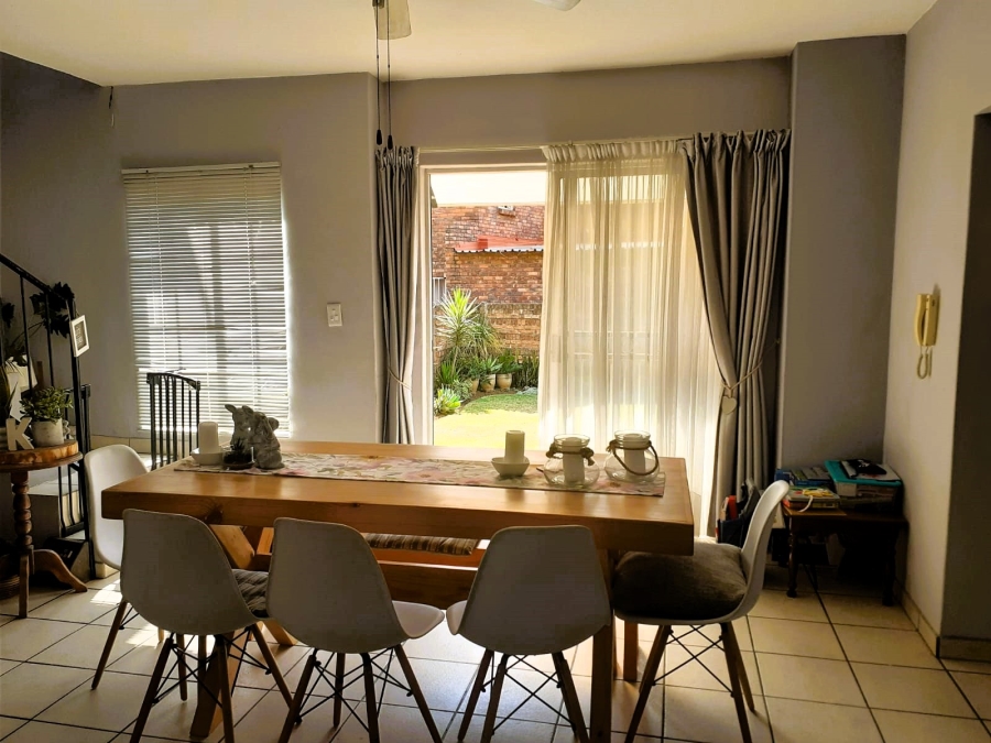 2 Bedroom Property for Sale in Claremont Gauteng