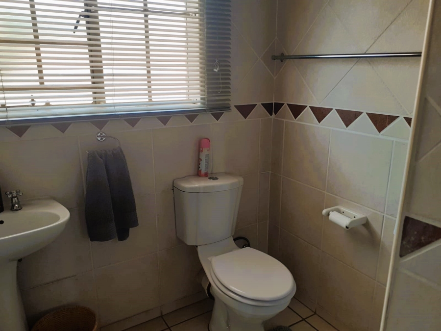 2 Bedroom Property for Sale in Claremont Gauteng