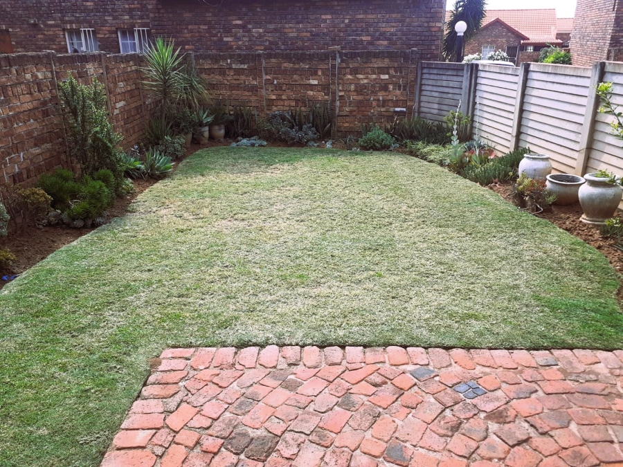 2 Bedroom Property for Sale in Claremont Gauteng
