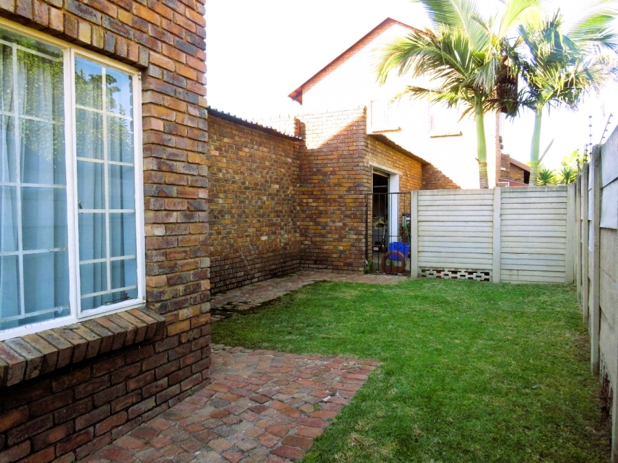 2 Bedroom Property for Sale in Claremont Gauteng