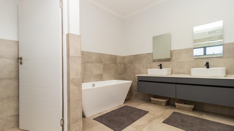 4 Bedroom Property for Sale in Bryanston East Gauteng