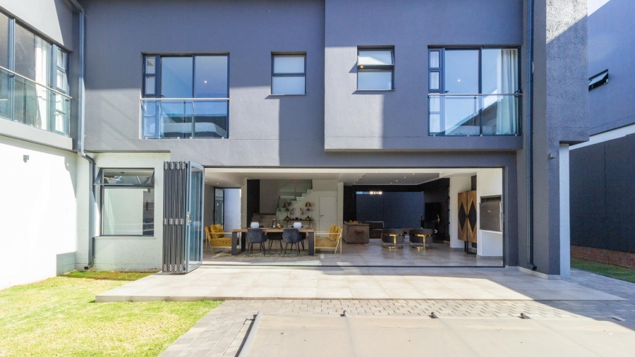 4 Bedroom Property for Sale in Bryanston East Gauteng