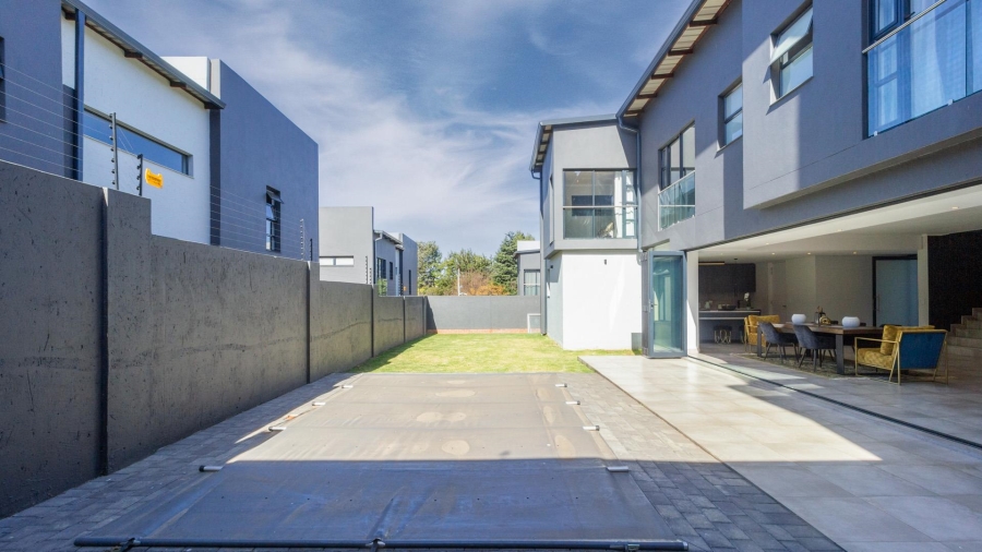 4 Bedroom Property for Sale in Bryanston East Gauteng