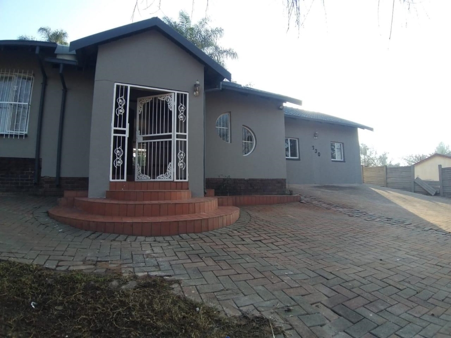 9 Bedroom Property for Sale in Erasmia Gauteng