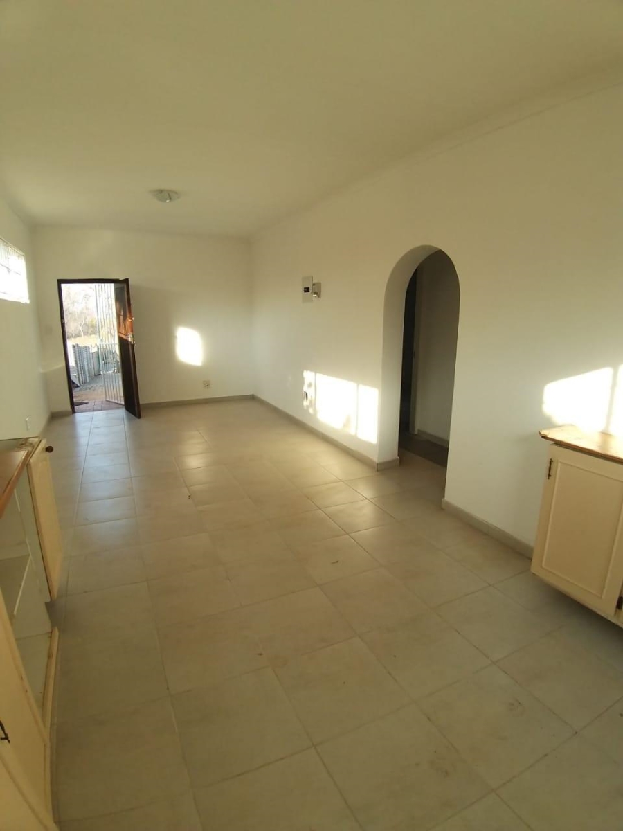 9 Bedroom Property for Sale in Erasmia Gauteng