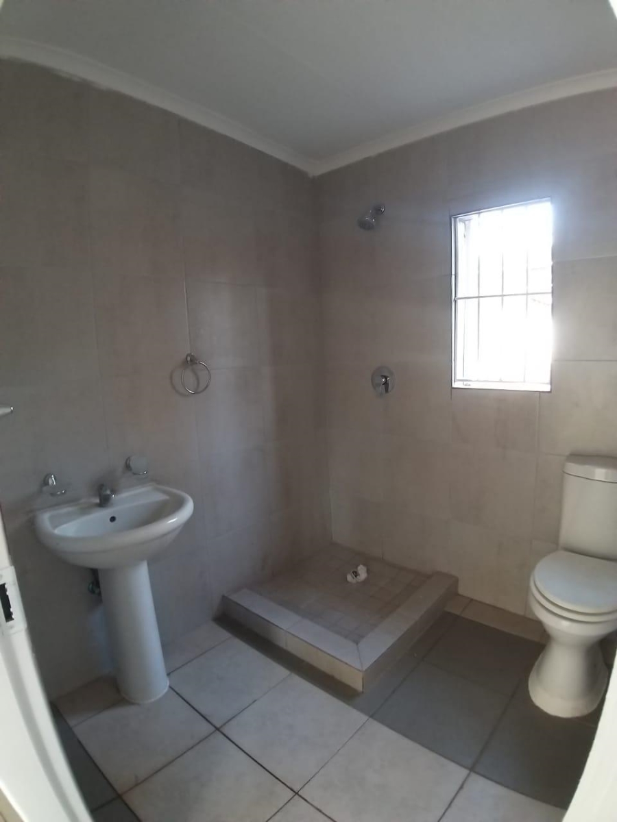 9 Bedroom Property for Sale in Erasmia Gauteng
