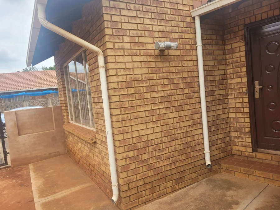 3 Bedroom Property for Sale in Clarina Gauteng