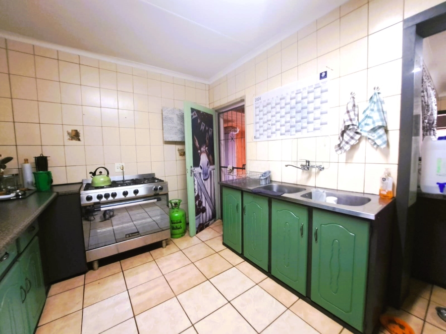 3 Bedroom Property for Sale in Falcon Ridge Gauteng