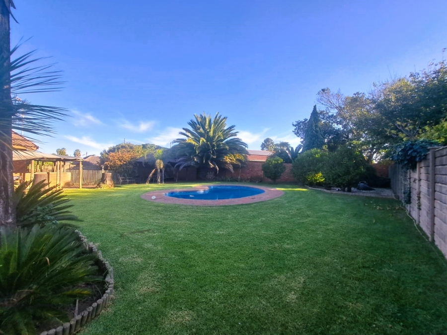 3 Bedroom Property for Sale in Falcon Ridge Gauteng