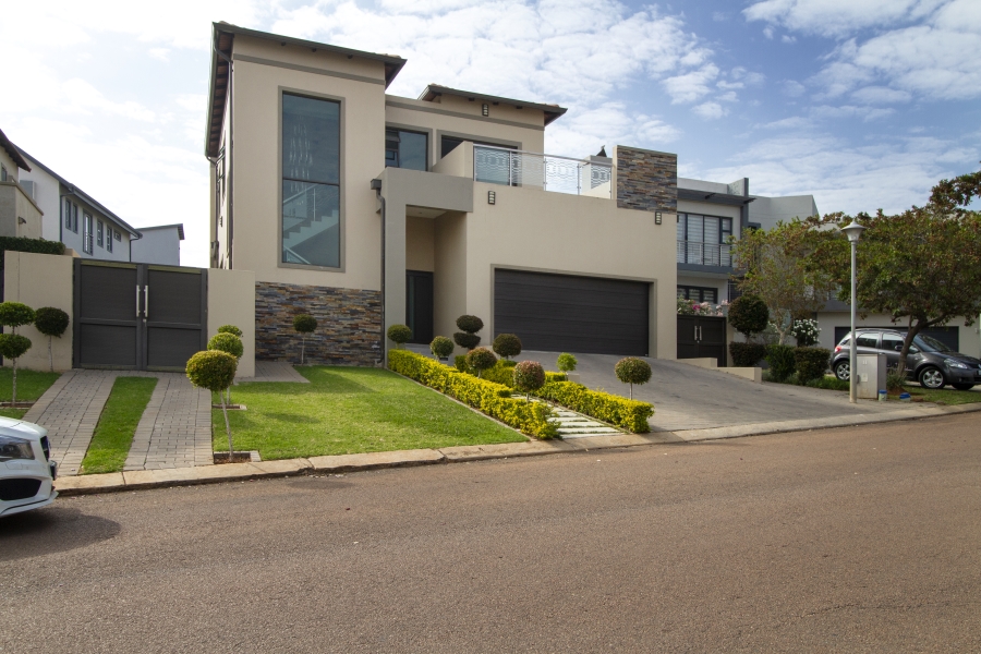 5 Bedroom Property for Sale in Heron Hill Garden Estate Gauteng