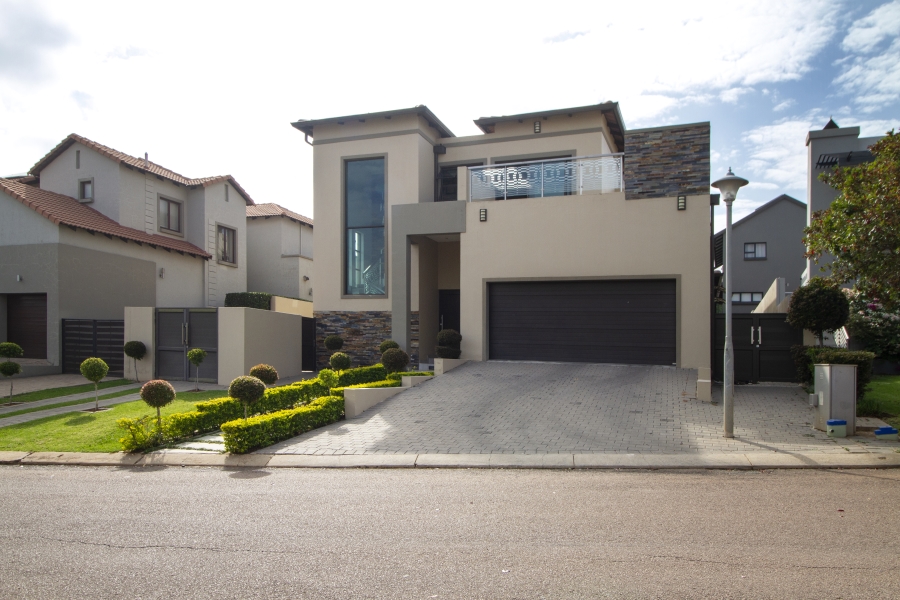 5 Bedroom Property for Sale in Heron Hill Garden Estate Gauteng