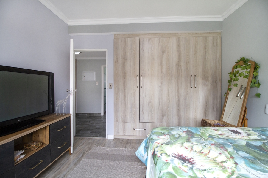 5 Bedroom Property for Sale in Heron Hill Garden Estate Gauteng